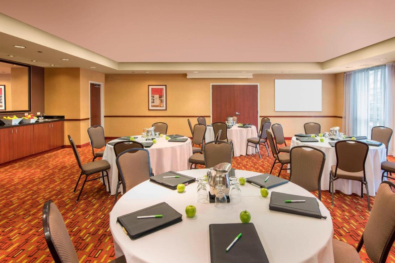 Courtyard By Marriott Denver Cherry Creek Bagian luar foto