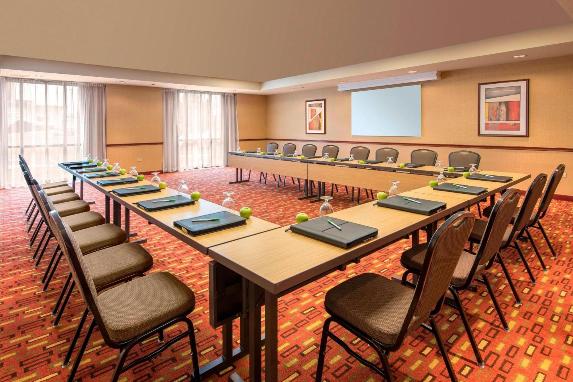 Courtyard By Marriott Denver Cherry Creek Bagian luar foto