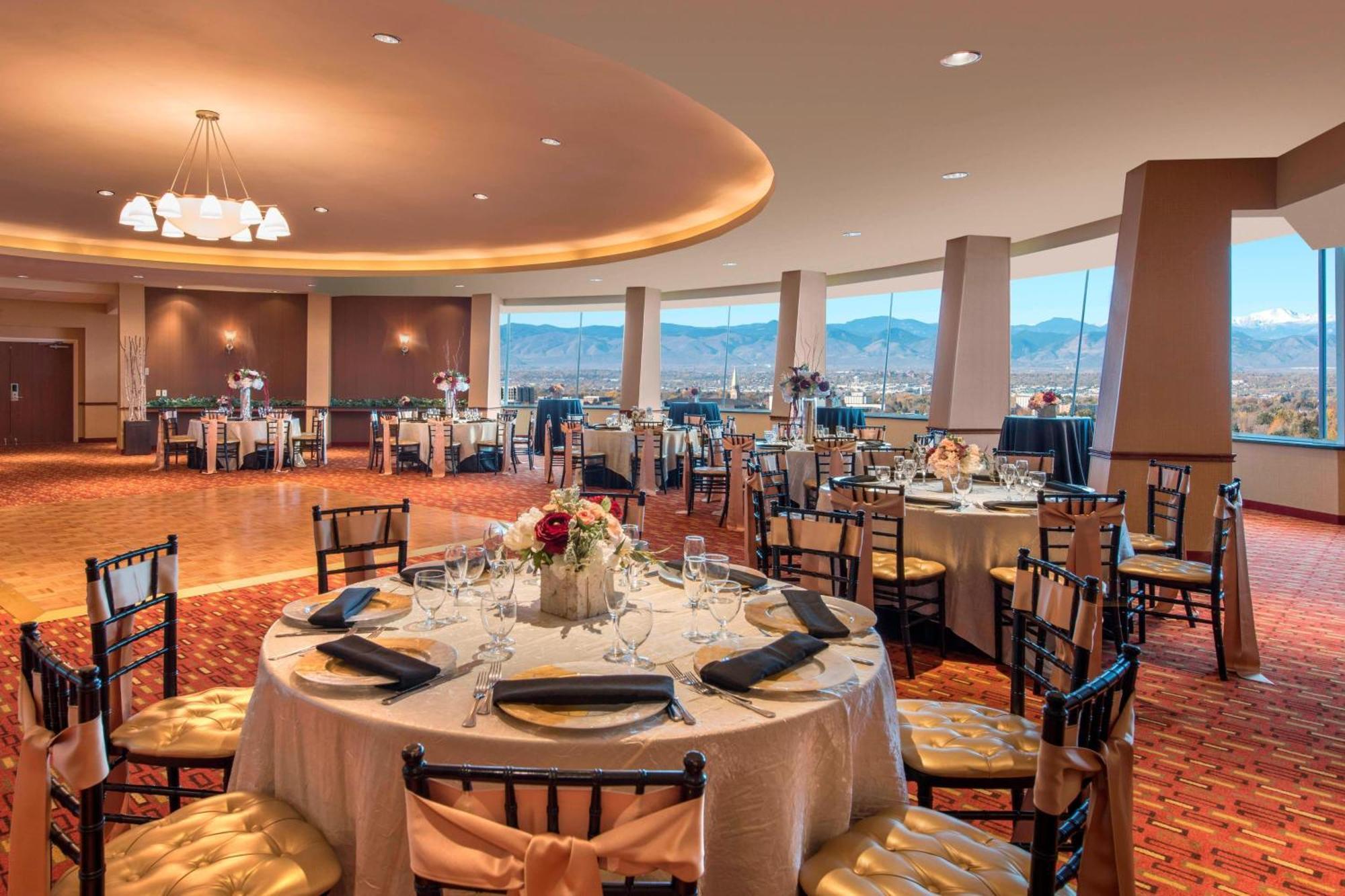 Courtyard By Marriott Denver Cherry Creek Bagian luar foto