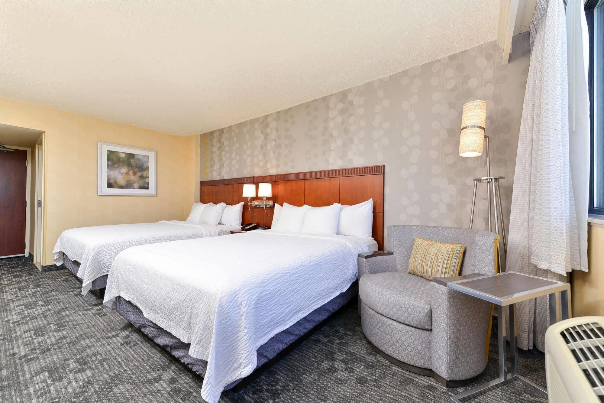 Courtyard By Marriott Denver Cherry Creek Bagian luar foto